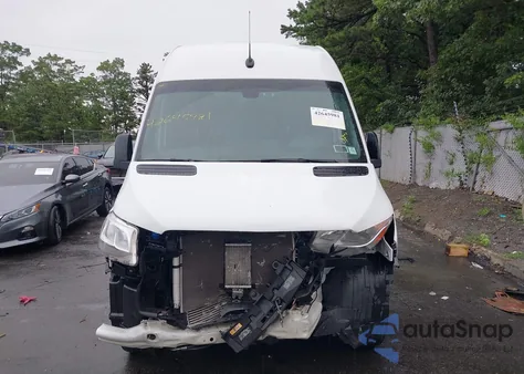 2022 Mercedes-Benz Sprinter 2500 Standard Roof V6 from USA, damaged, VIN W1Y4EBHY5NT084472